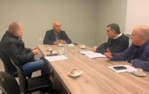El Gran  «Batalla de Tucumán» ya empezó a correrse fuera de la pista